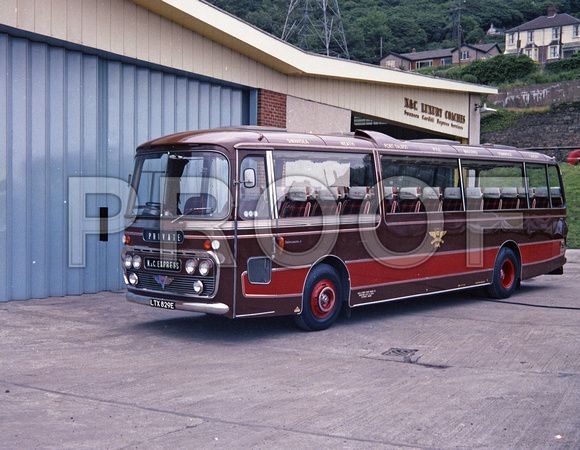 LTX 829E Neath & Cardiff Luxury Coaches