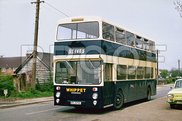 HFL 672L Whippet Coaches