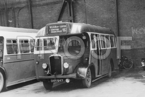 DHY 647 Bristol Tramways 651