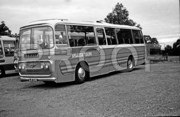 JRwly5776 AJD 528C Essex Coachways AEC Reliance Plaxton (Galleon Tours)
