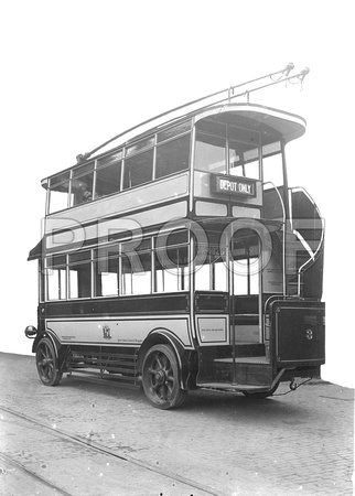 OK 4825 BCT trolleybus 3 Railess Roe