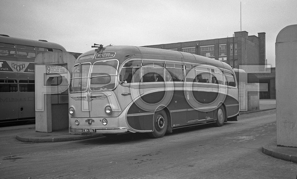 EWH 967 Hylton & Dawson Leyland Royal Tiger Burlingham @ Leicester- St Margarets BS