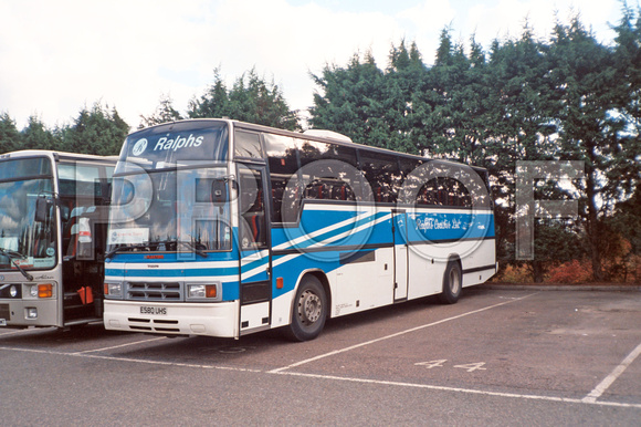 JR0099210 E580  UHS Ralphs Coaches  Volvo Plaxton