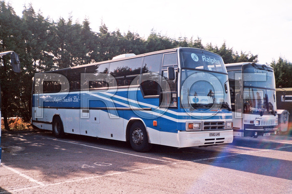 JR0099504 E580 UHS Ralphs Coaches Volvo Plaxton