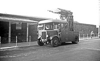 RV 3411 Portsmouth TW1 Leyland tower wagon