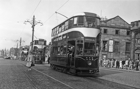 Edinburgh tram 111