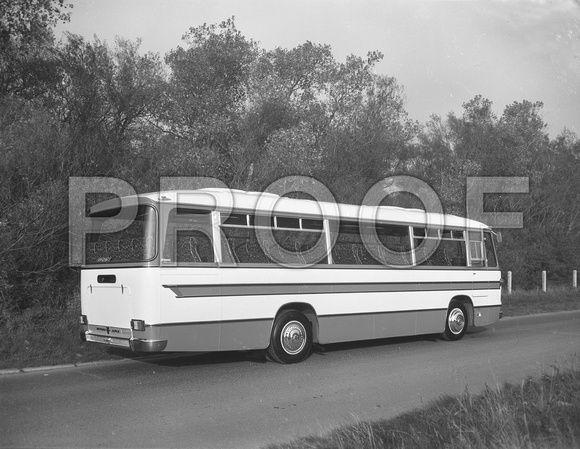 HB01-20019 - Special Coach - Bedford - Unidentified Owner