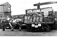 JN03_E08 Roberts coal wagon & horse
