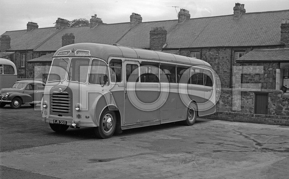 EJR 305 R Armstrong 87 Bedford SB Duple