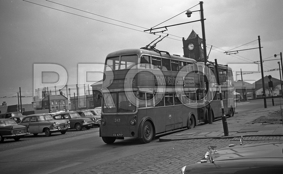 CU 4717 South Shields trolleybus 247 Karrier W4