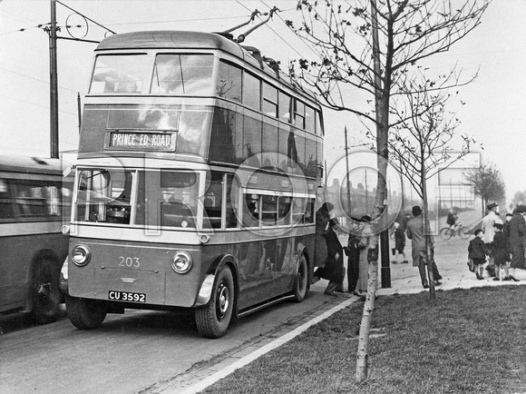 CU 3592 South Shields trolleybus 203