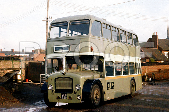 VFM 620 Wheildon Green Bus 32