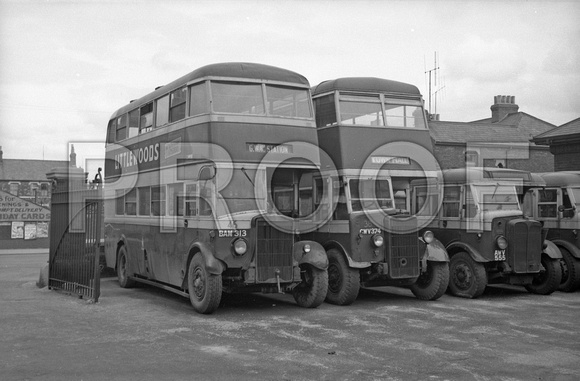 BAM 313 Swindon 46 Leyland TD Leyland + CWV 374 & AWV 555