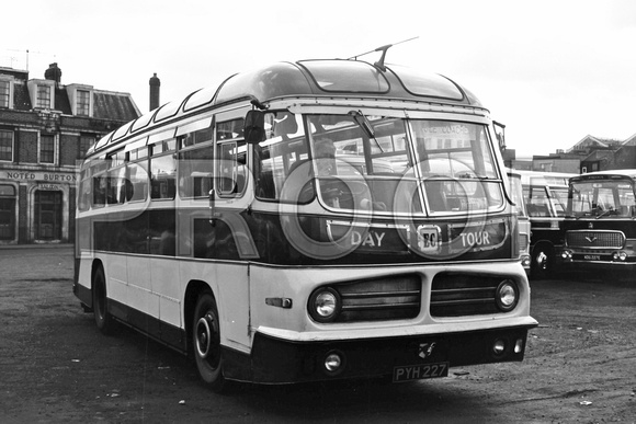 PYH 227 Eagle Coaches Bristol