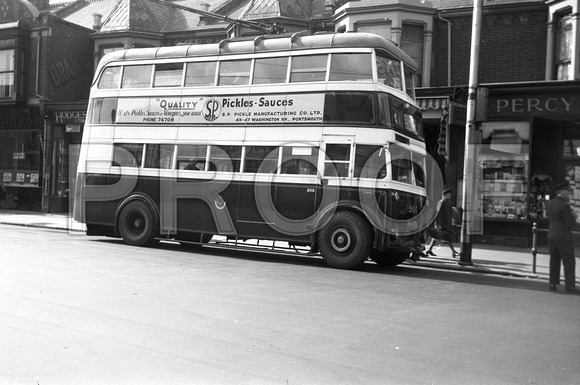 RV 4653 Portsmouth trolleybus