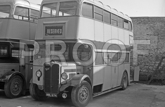 MWL 974 Kearsey 19A AEC Regent II Weymann